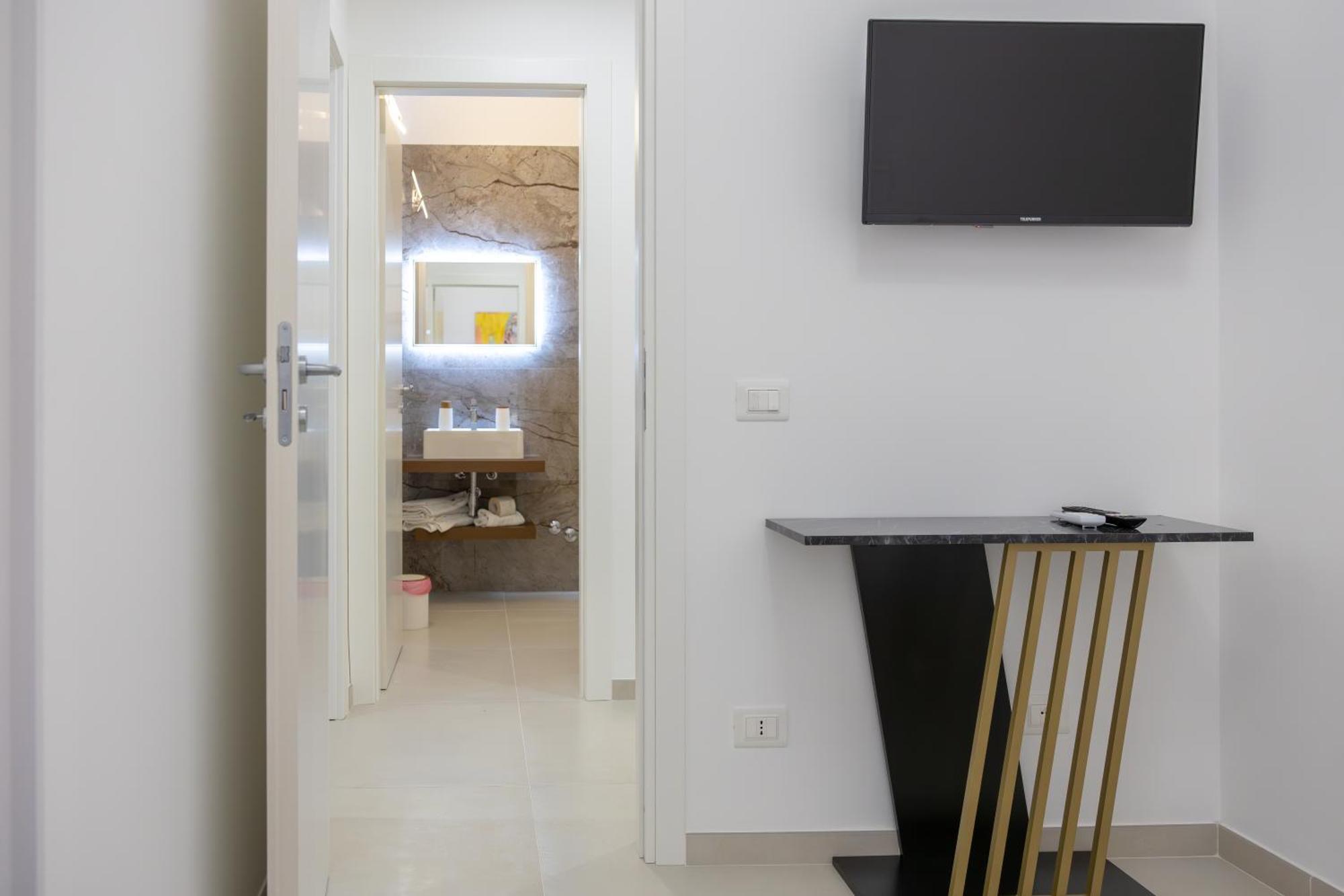 Adamas Apartment , Rooms And Suite トラーパニ エクステリア 写真